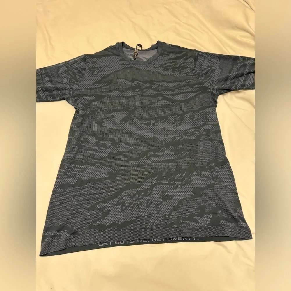 Lululemon Metal Vent Breathe Long Sleeve